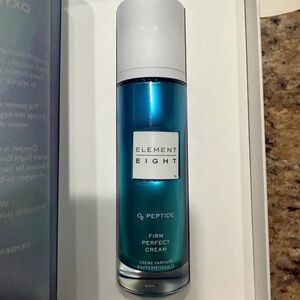 Element Eight Firm Perfect Cream - Vibrant Blue